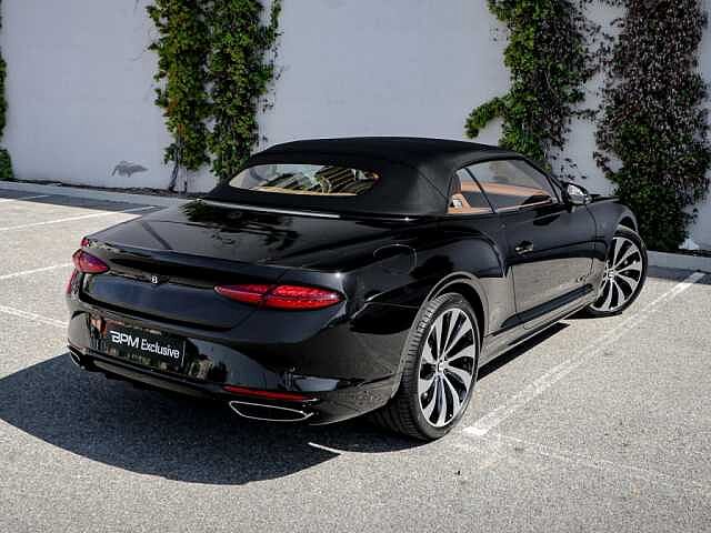 7:Bentley Continental GT Convertible Black Edition V8 Hybrid, Convertible, Onyx, Bentley Monaco